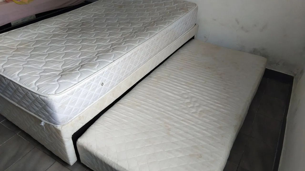 Cama box solteiro com colchão e cama auxiliar 