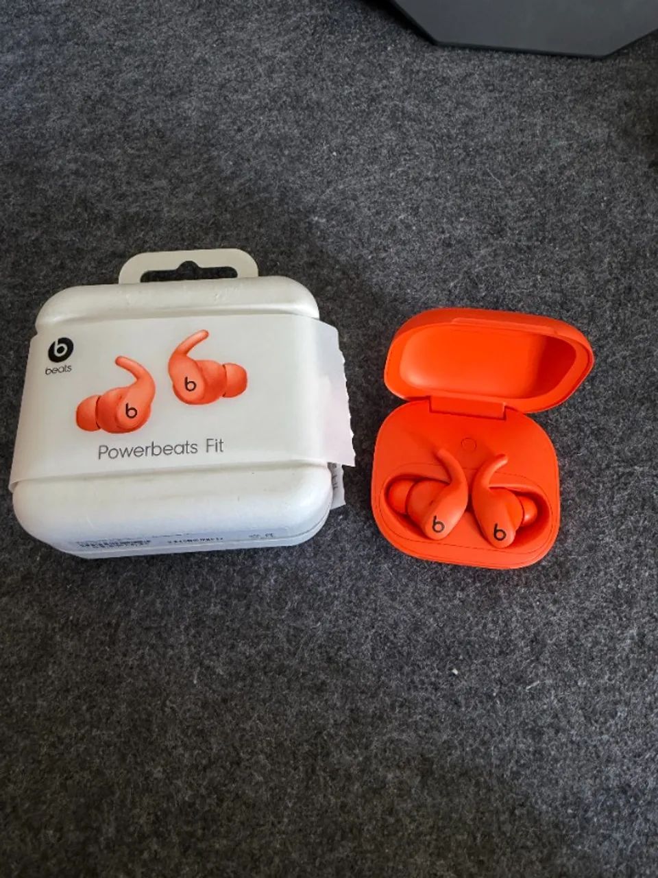 Beats Powerbeats Fit Laranja - Praticamente Novo - Fones de Ouvido