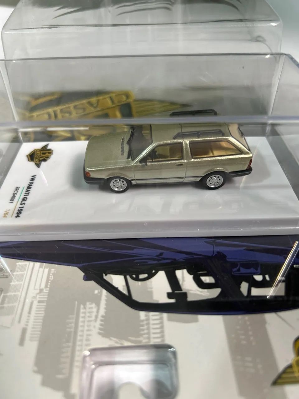 Volkswagen Parati GLS Champagne - 1:64 - Br Classics - Foto 2