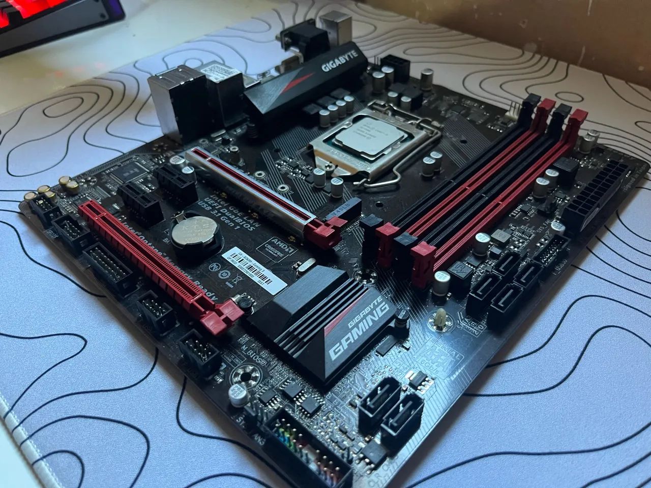 VENDO B250M GAMING 3 + I5 7500!!!