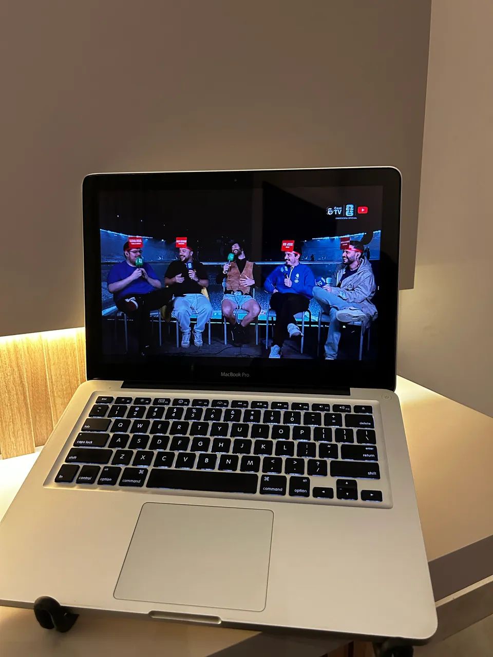 MacBook Pro 13" Mid 2010 - Clássico, conservado e funcionando bem