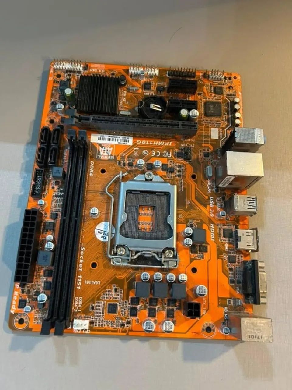 Placa-Mãe PCWare IPMH110G - Socket LGA 1151 DDR4 (No Estado / Sem Teste)