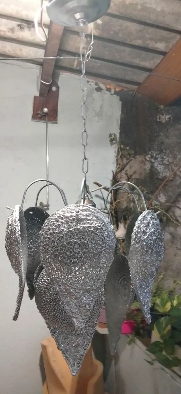 Luminária Folhas Pendente 
