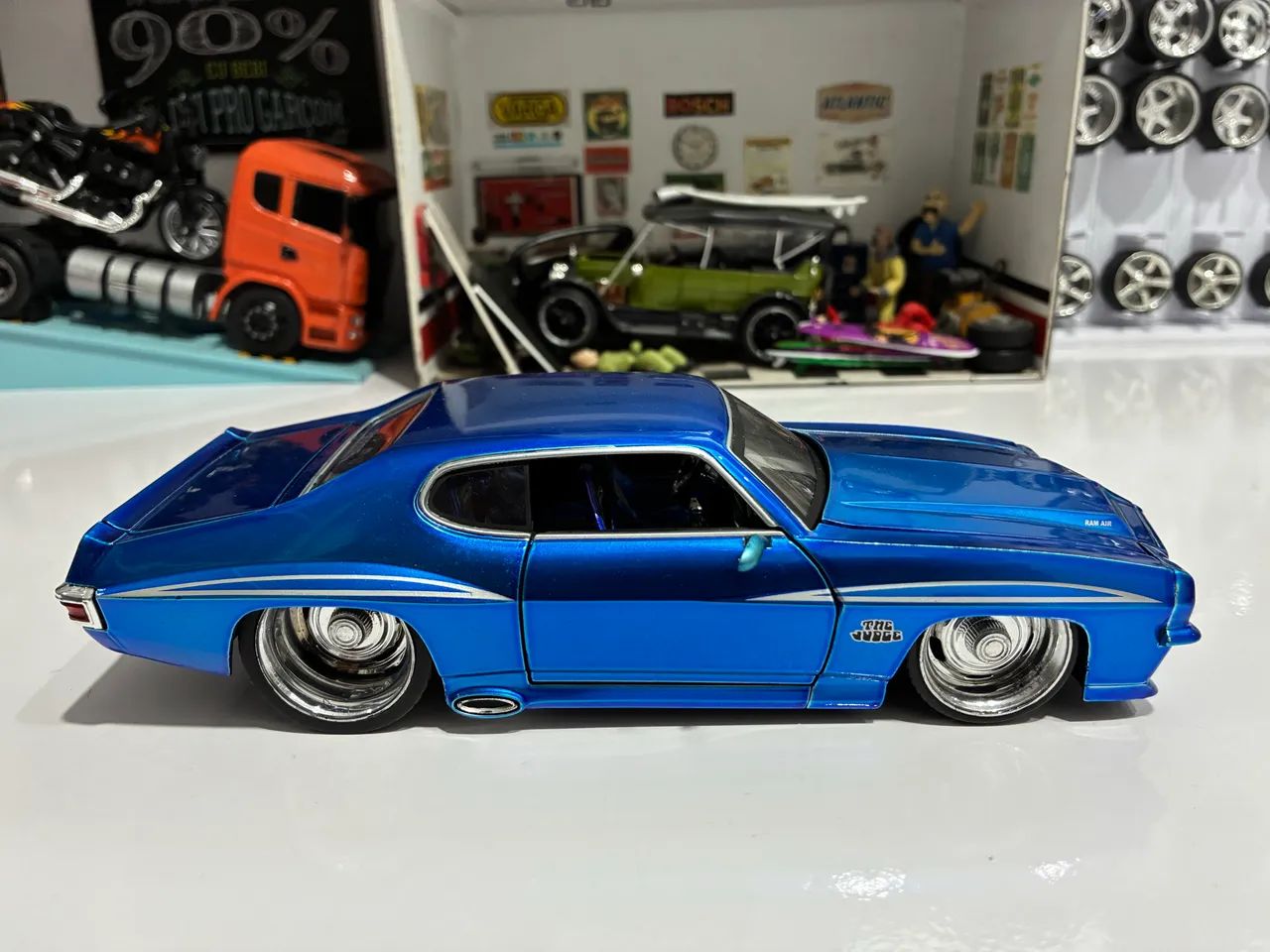 Miniatura Pontiac Gto 71 azul  - Foto 5