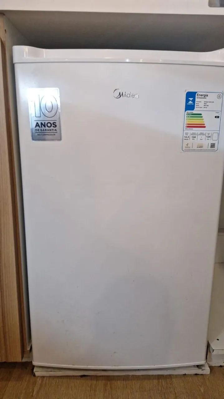 Frigobar mídia vertical 124 l