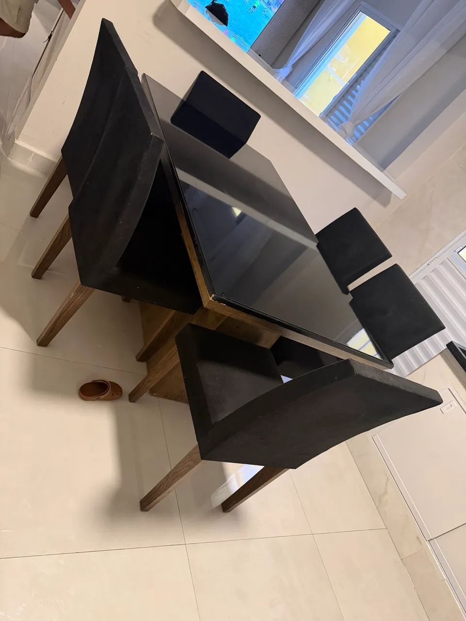 Mesa 6 cadeira de vidro preto 