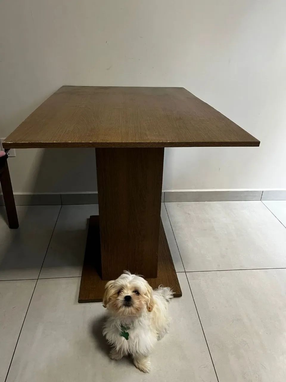 Mesa de Jantar 4 lugares acompanha 4 cadeiras