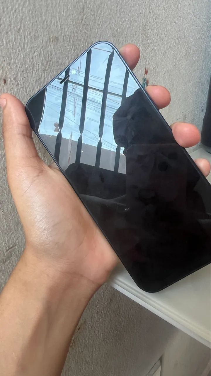 Vendo iPhone 12 tudo funcionando normal. Todo perfeito 