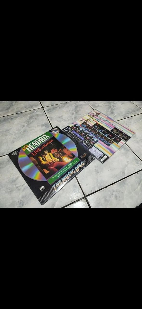 LASERDISC JIMI HENDRIX  2 SUPER TITLES BY THIS LEGEND