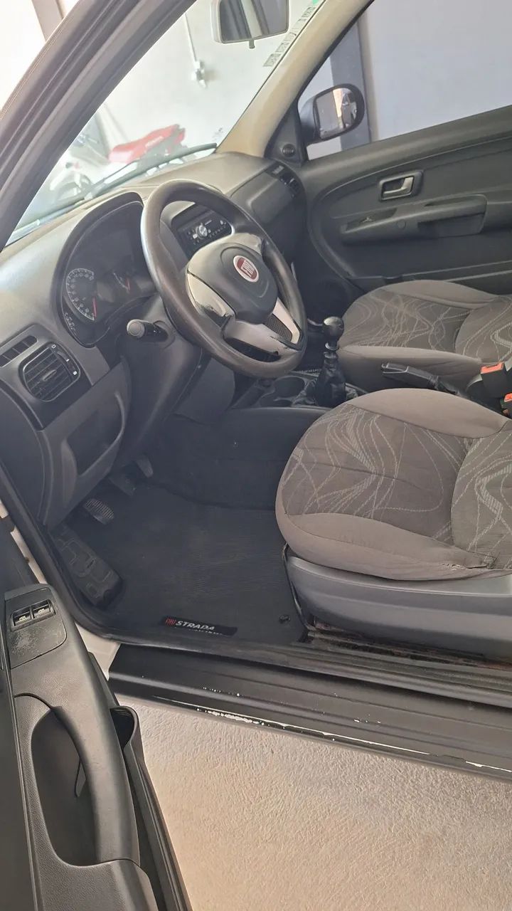 Fiat Strada Working Hard 1.4 Fire Flex 8V CS 2017 - Foto 5