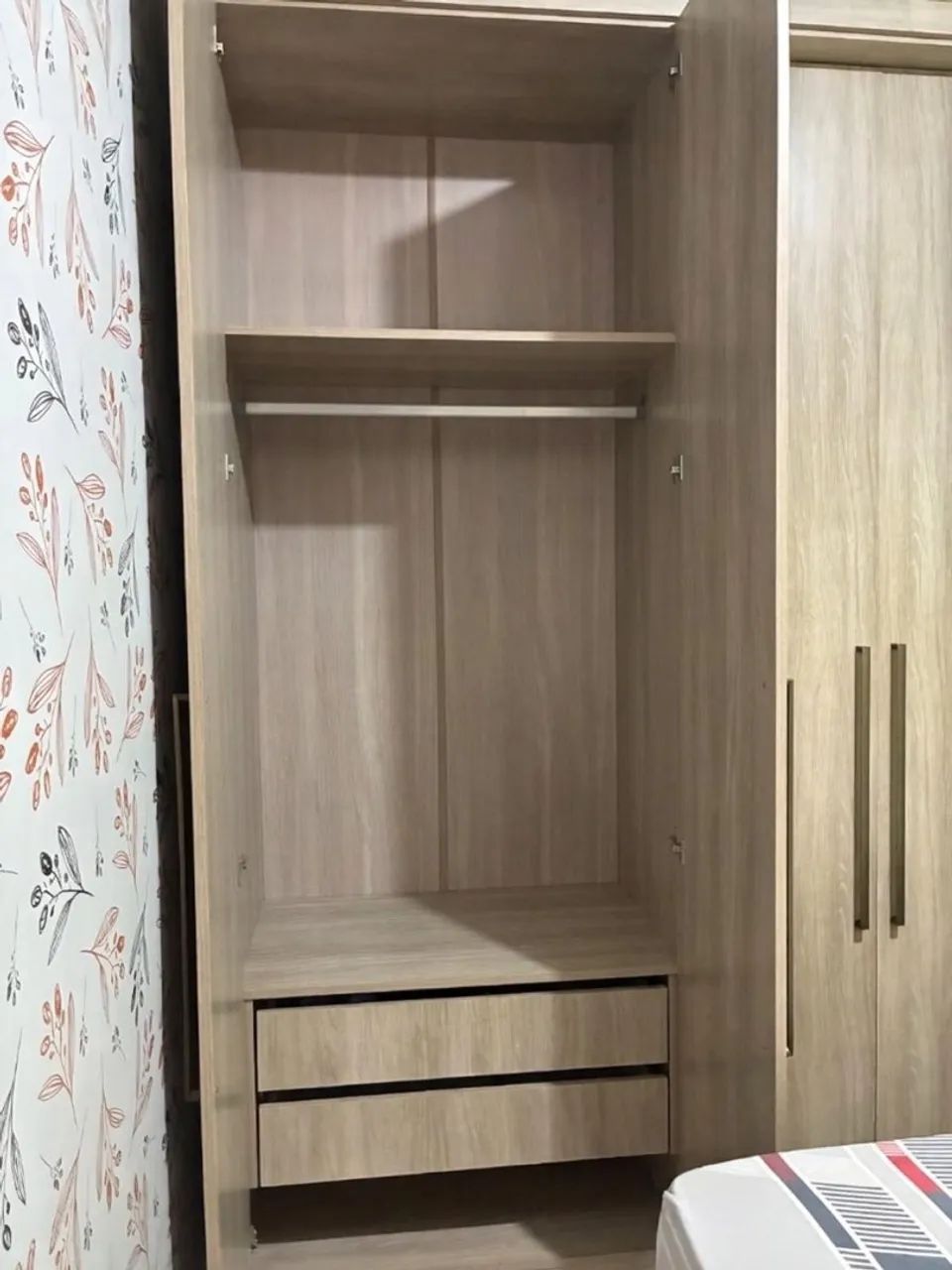 GUARDA-ROUPA CASAL 6 PORTAS  - Foto 2