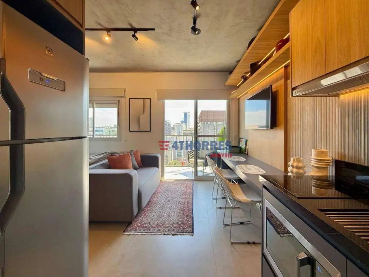 Studio mobiliado de 30m² a venda na Vila Olímpia