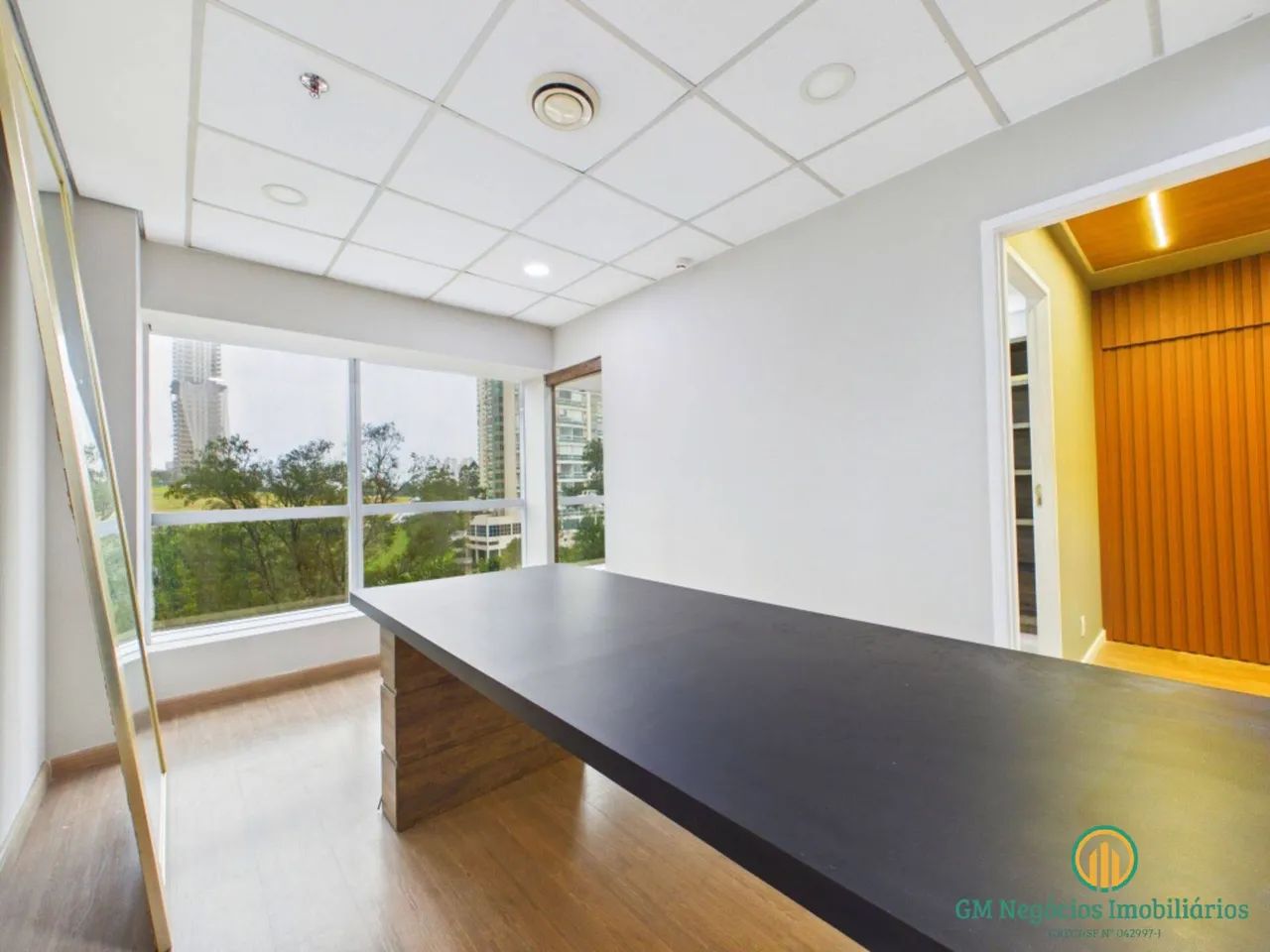 Sala Comercial c/ 3 salas, 2 banheiro e 1 vaga de garagem - Foto 3