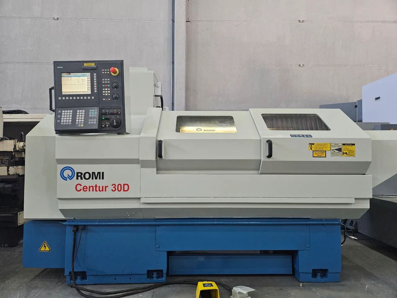 Torno CNC ROMI Centur 30D 