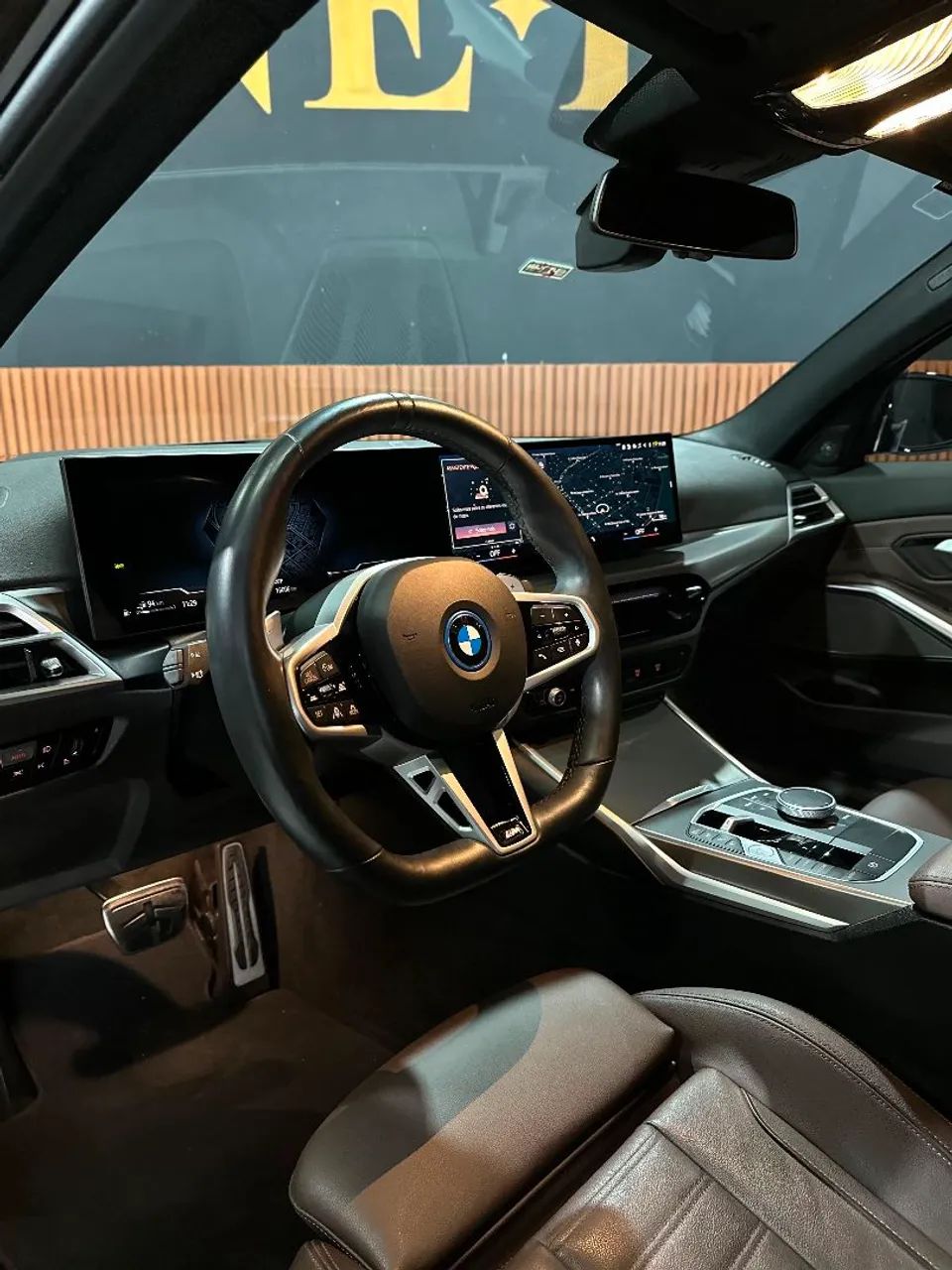 BMW 330E M Sport 2.0 Turbo Híbrido AU 2025 - Foto 5