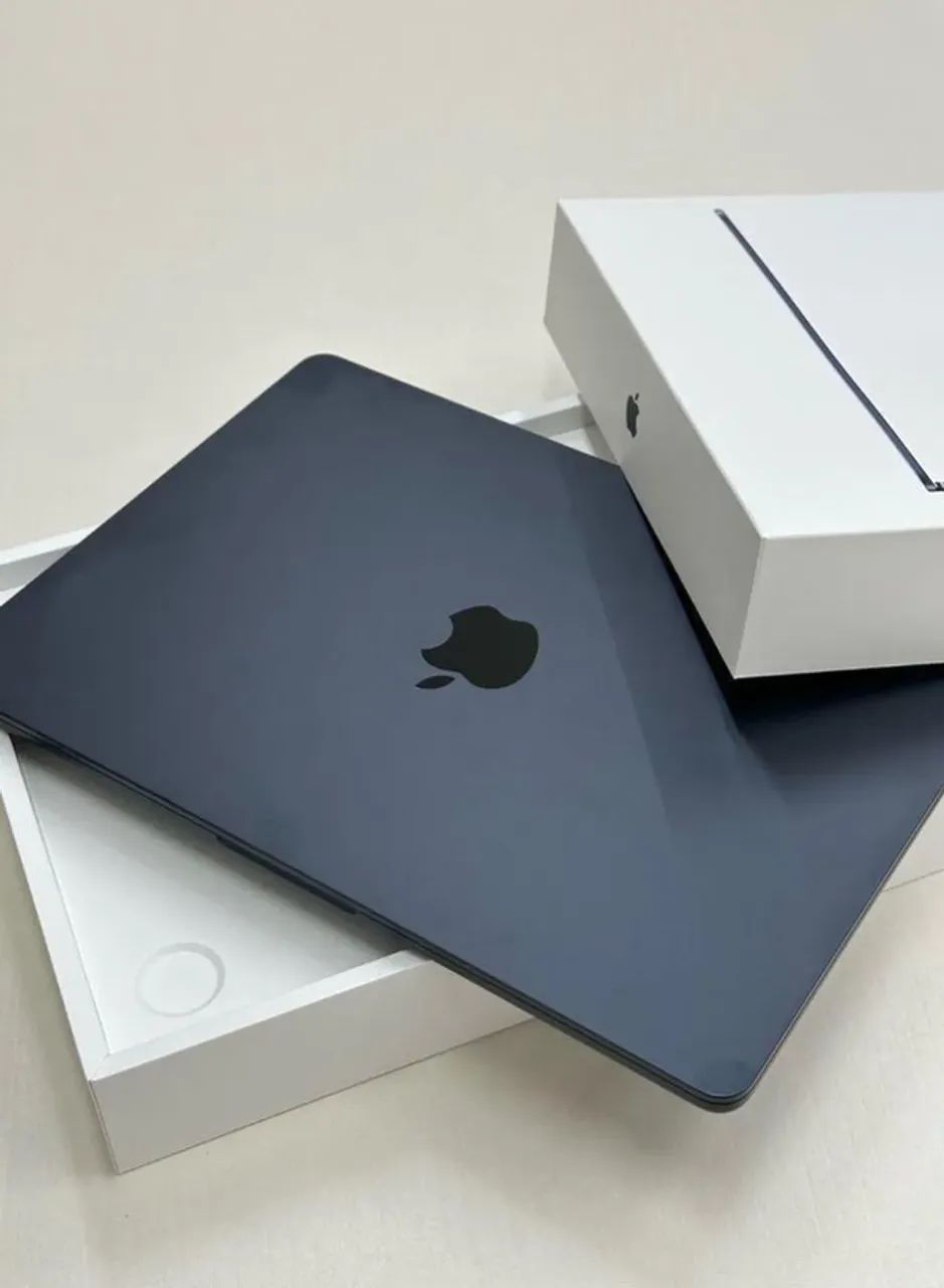 Macbook Air M4 256GB com 16GB de RAM 15 Polegadas Midnight - Novinho na garantia Apple
