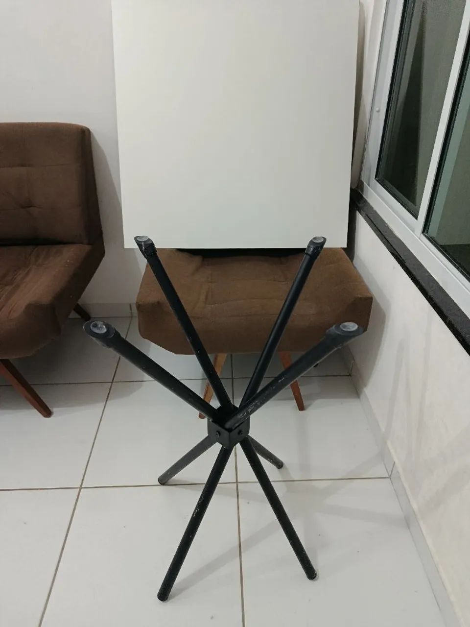Mesa de jantar e cadeiras - Foto 4