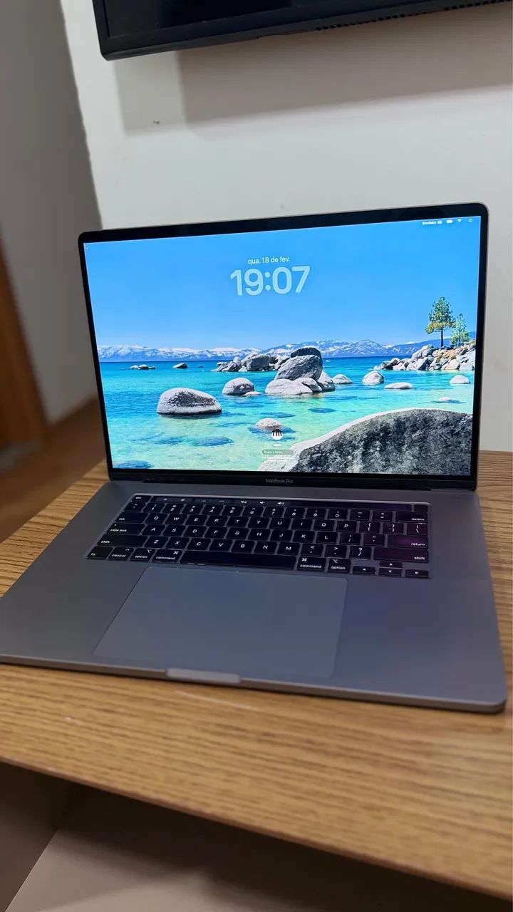 MacBook Pro Touch Bar 2019