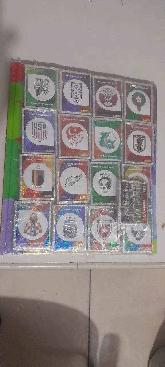 Album da copa 2026 completonpara colar com as figurinhas  da coca - Foto 2