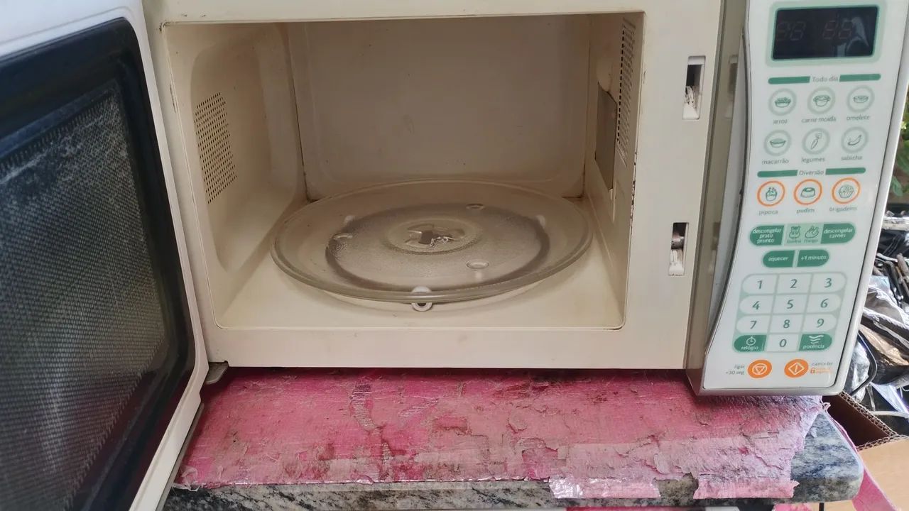 Microondas Brastemp 18 litros só 159 - Foto 4