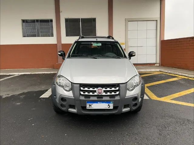 Fiat Strada Adventure1.8/ 1.8 Locker Flex CD 2010 - Foto 2