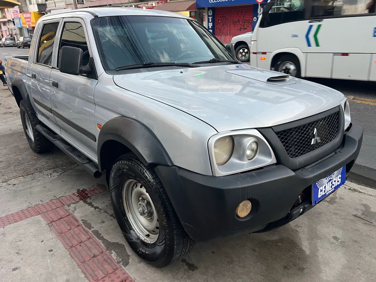 Mitsubishi L200 2011