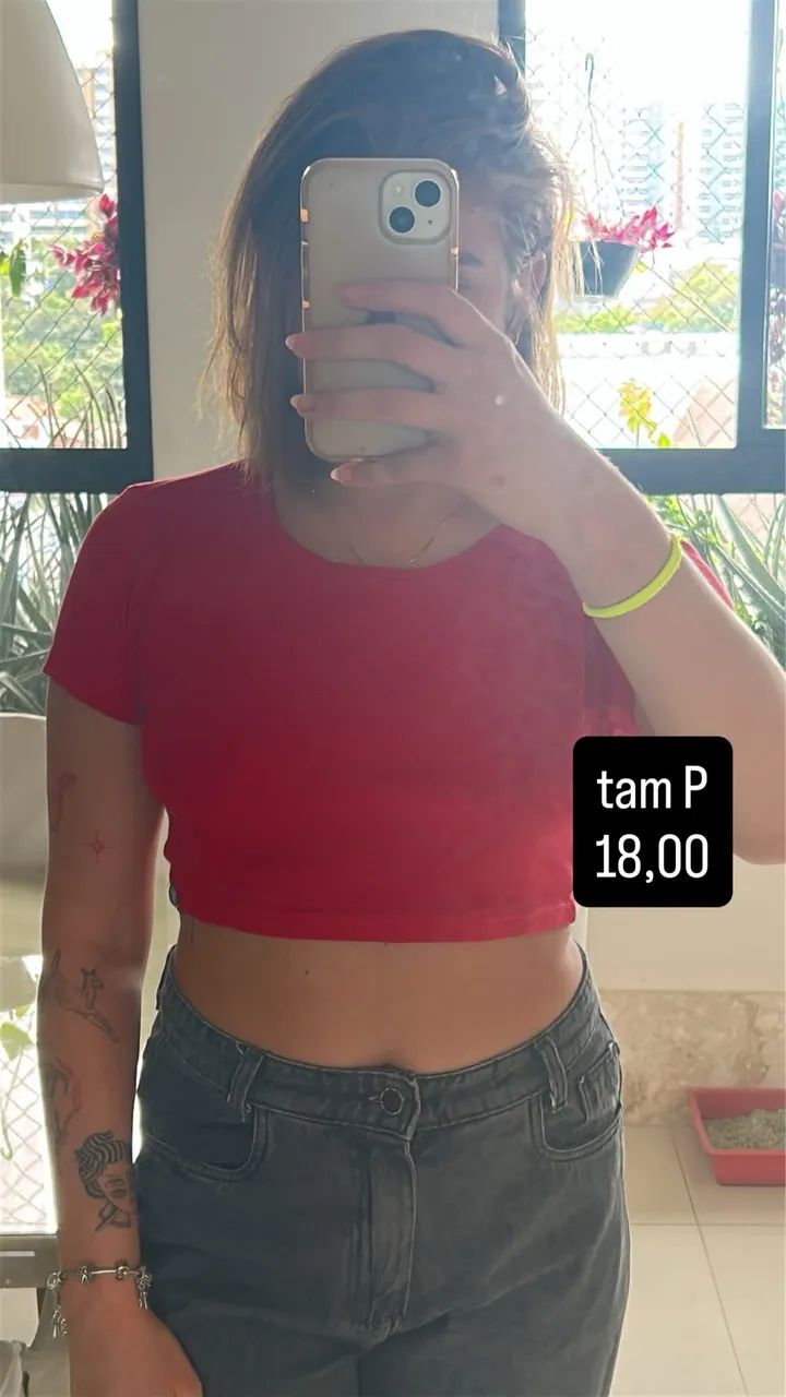 blusa cropped vermelha