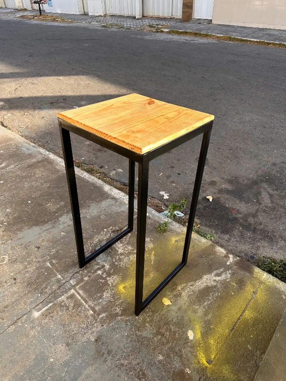 Mesa em metalon com pinus - Foto 4