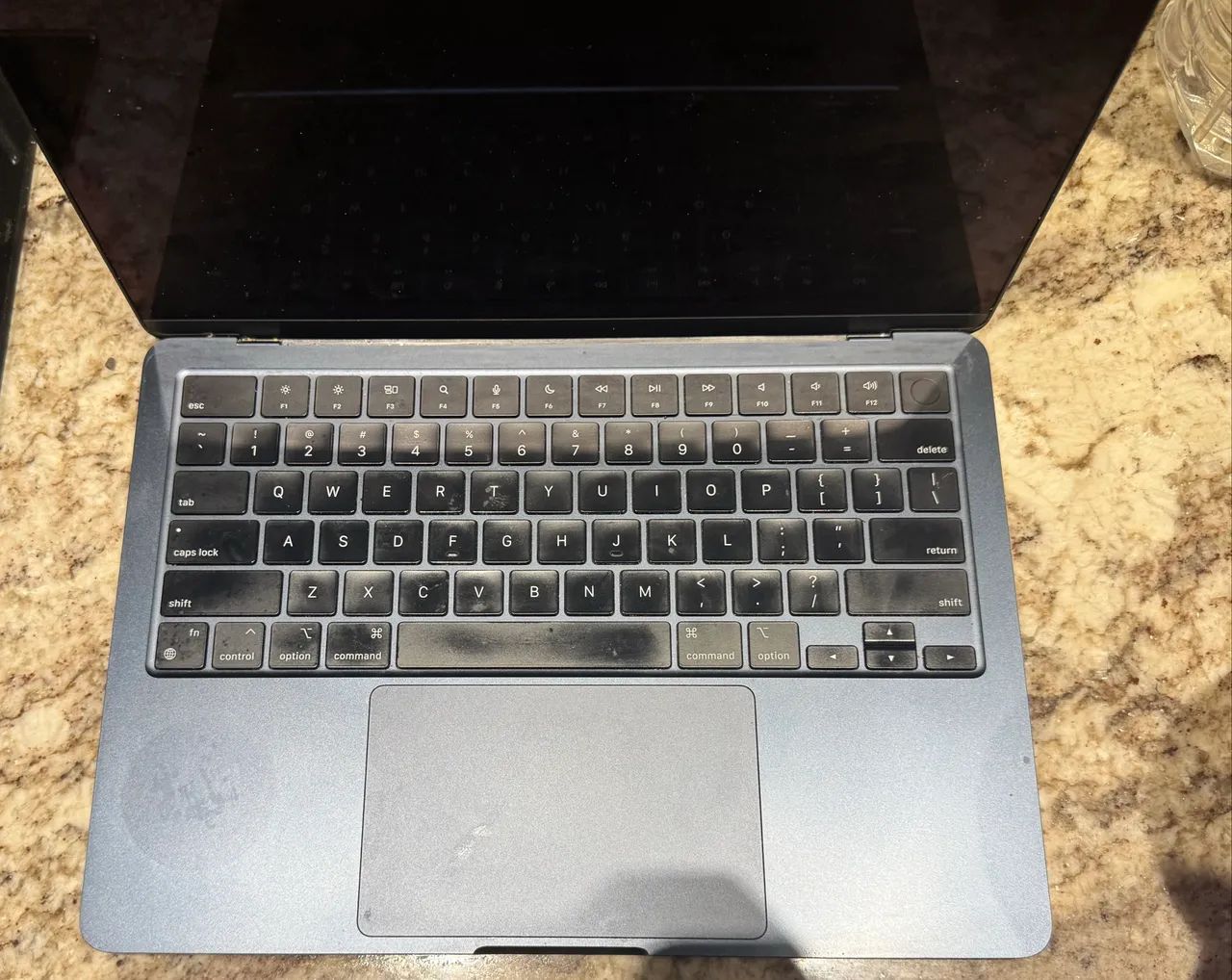 Macbook Air 2022 M2 ミッドナイトブラック MacBook Air (2022) 13