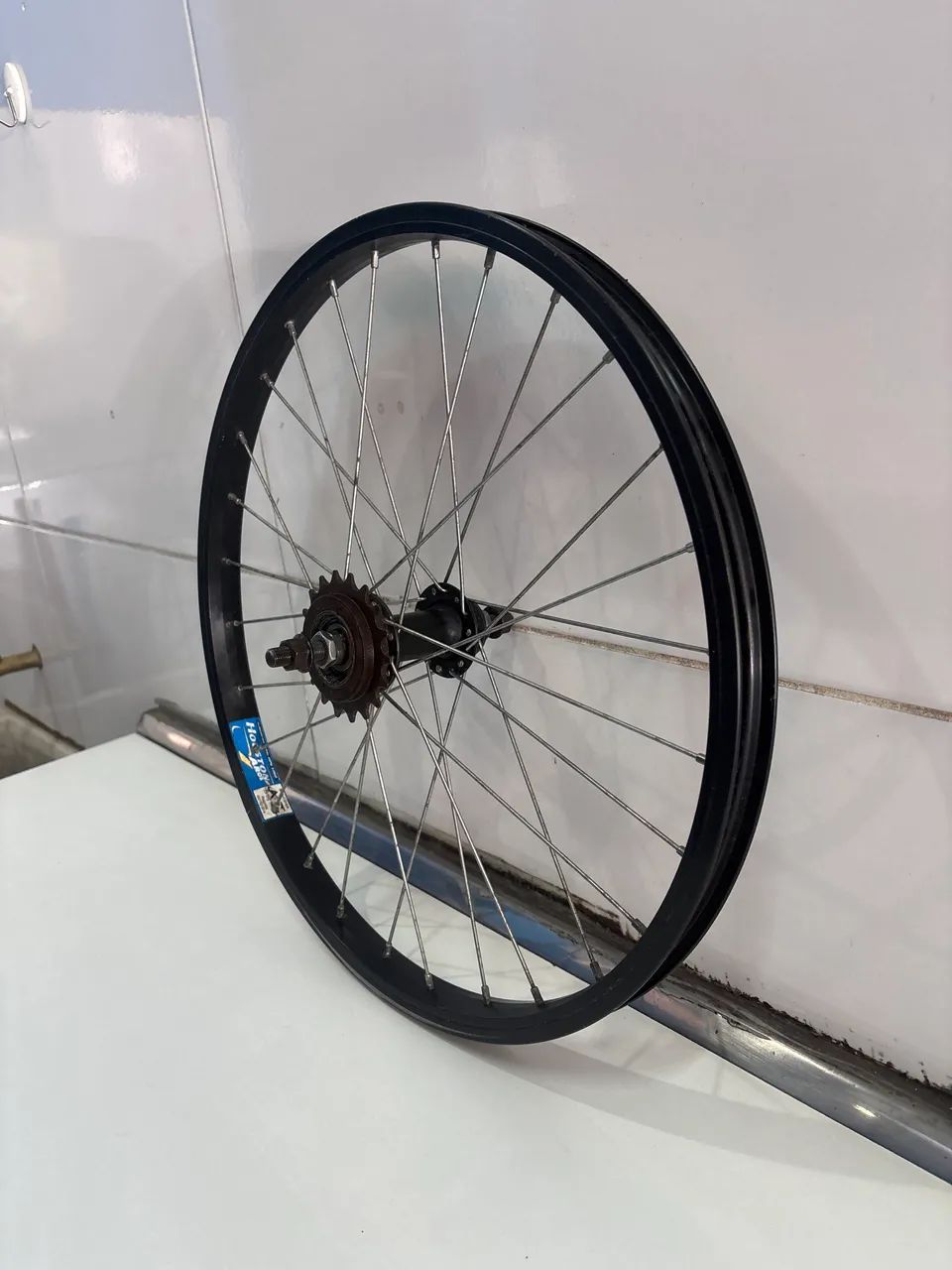 roda aro 20 usada funciona perfeitamente - Foto 3