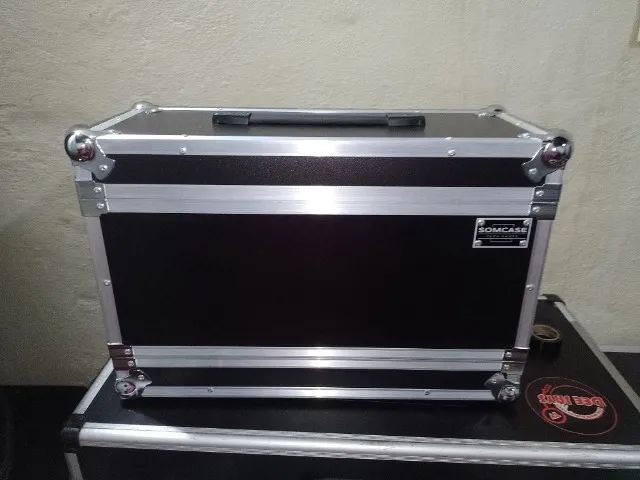 CASE PERIFERICOS OU MESA DIGITAL UI16 SOUNDCRAFTER