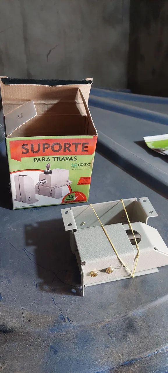 Trava de portão basculante - Foto 2