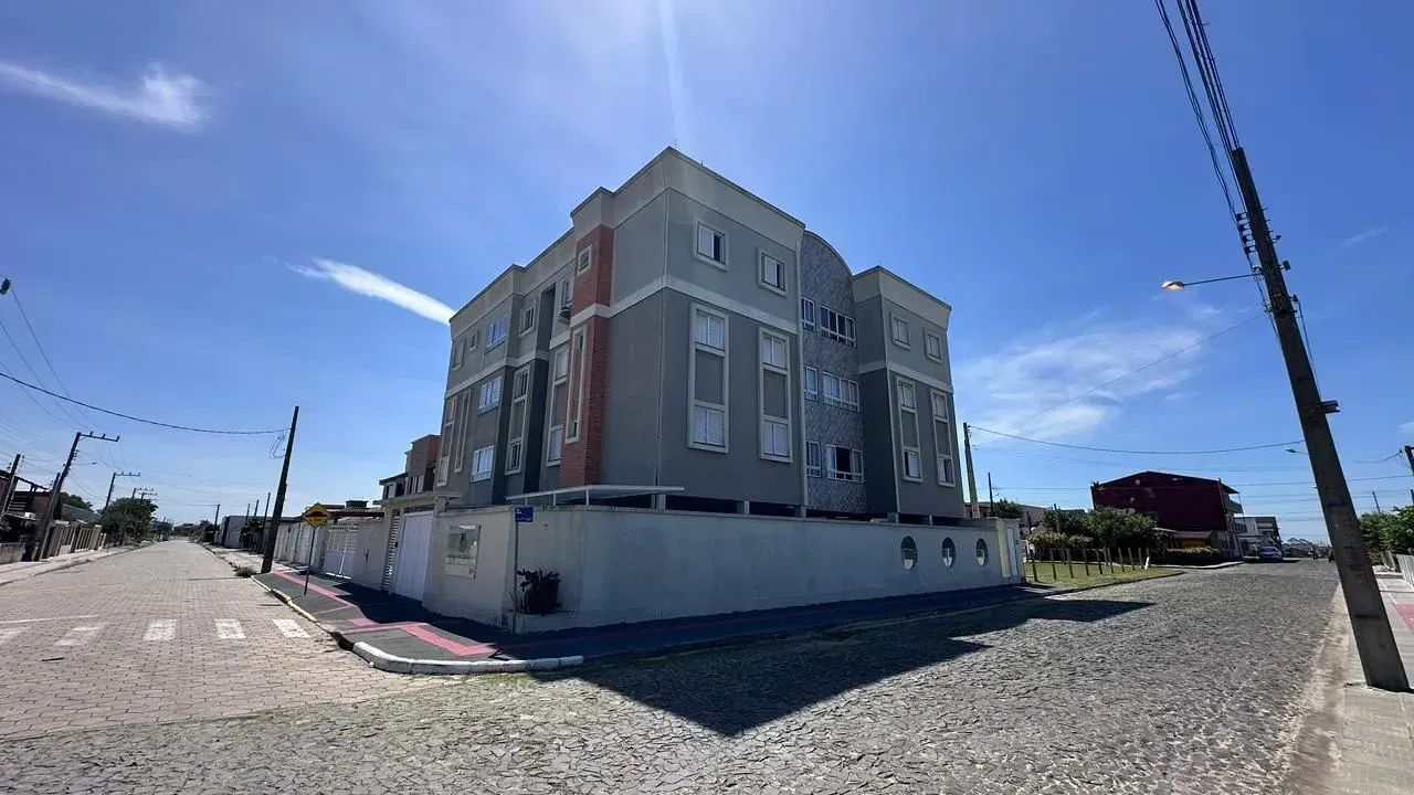 Apartamento com 3 Dormitórios e 3 Vagas no Centro em Balneário Gaivota - Foto 2