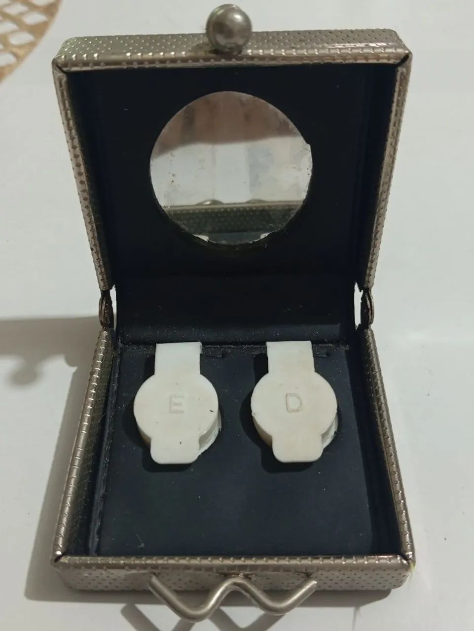 Estojo para lentes de contato rígida - 1970
