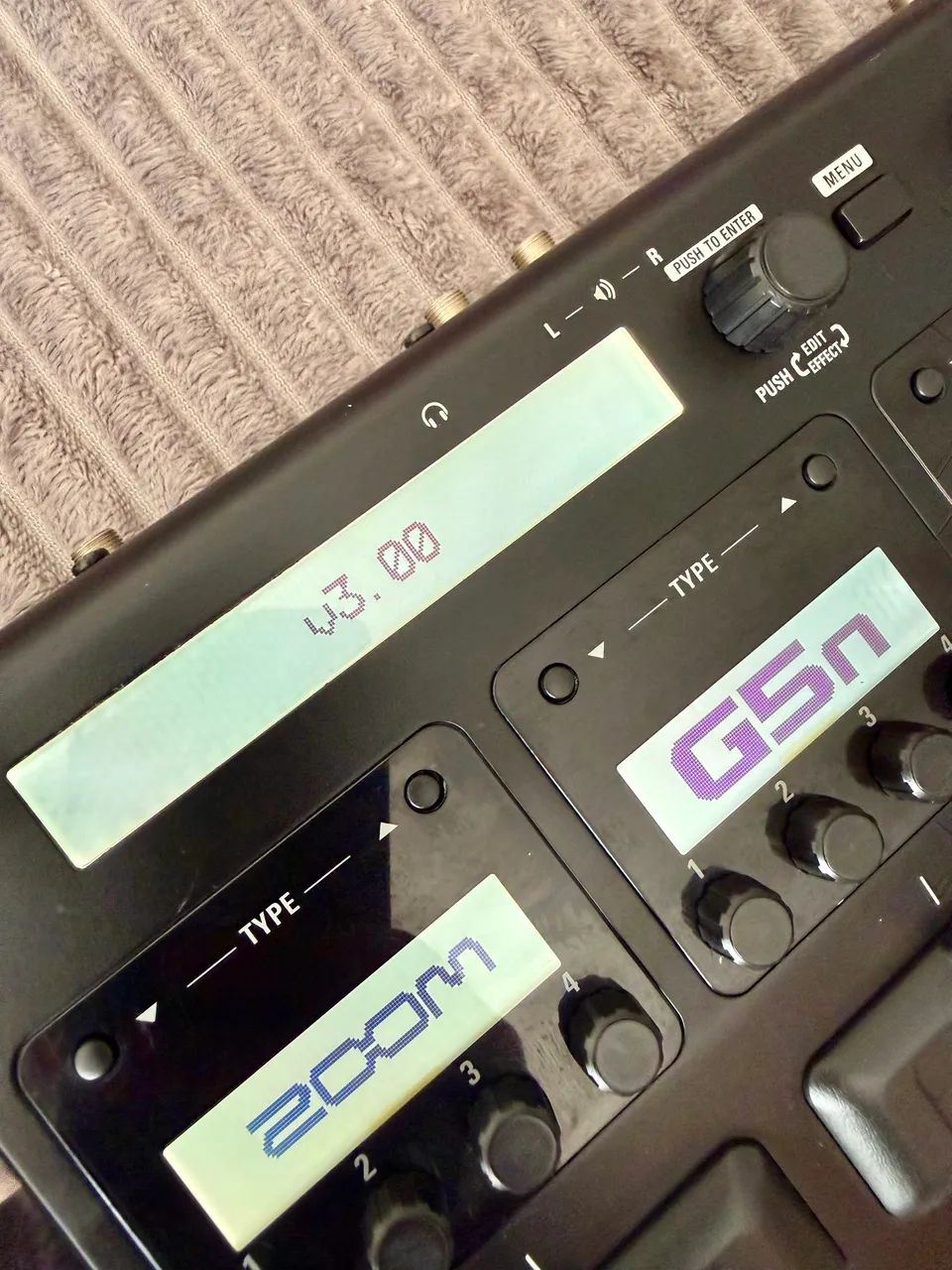 Pedaleira Zoom G5n Multi Effects Processor  - Foto 2