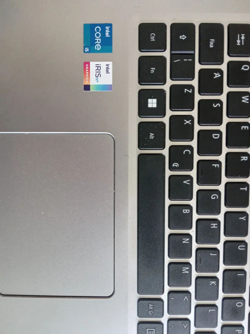 Notebook I5. SSD 256 