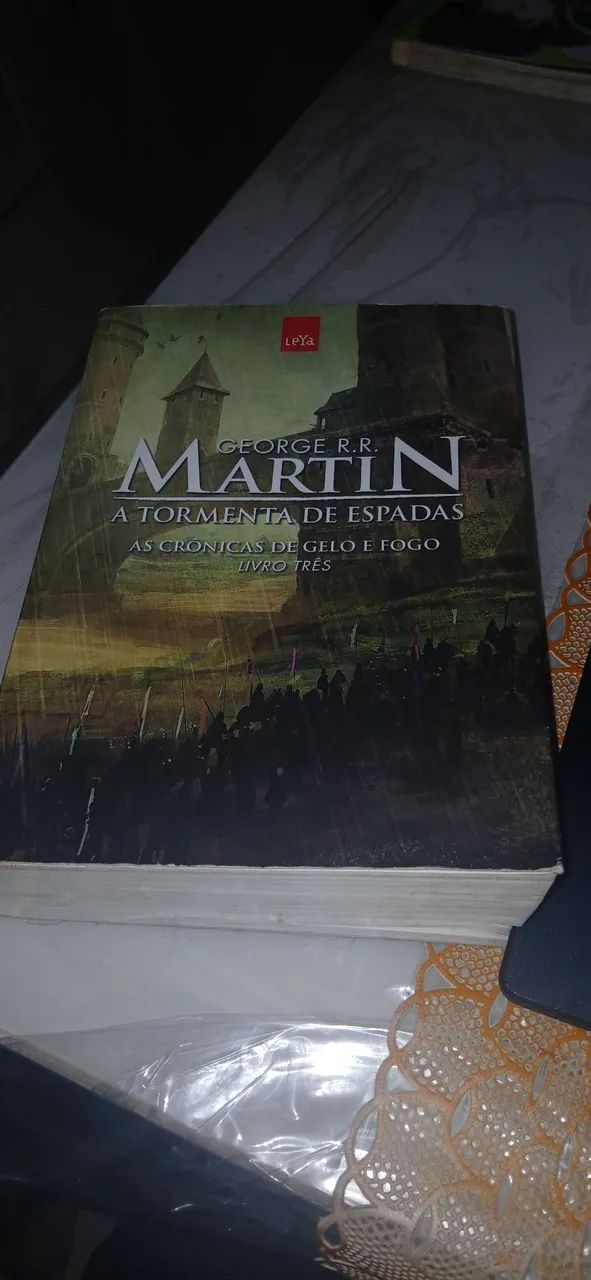 Livro A Tormenta de Espadas 