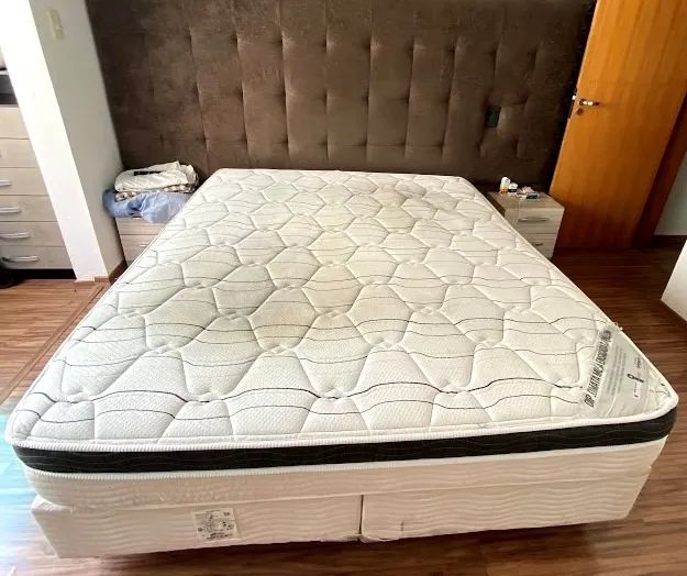 Cama Queen Ortobom Diplomatas Molas Ensacadas com base