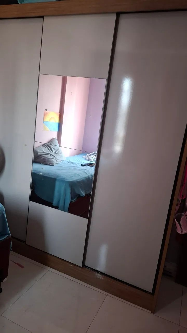 Guarda-roupa 