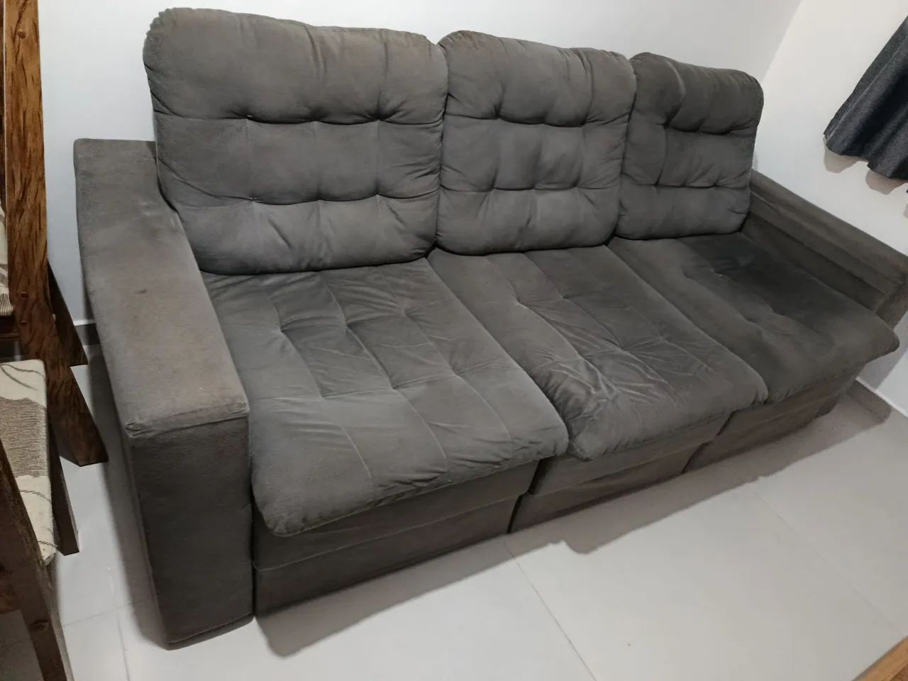 Sofá 3 lugares 