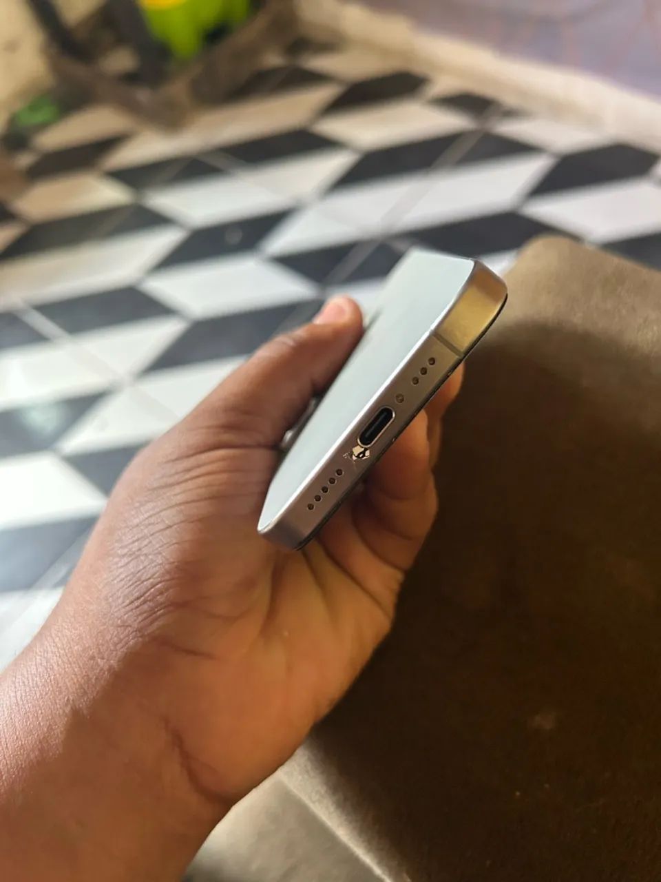 Vendo iPhone 15 pro 256GB - Foto 5