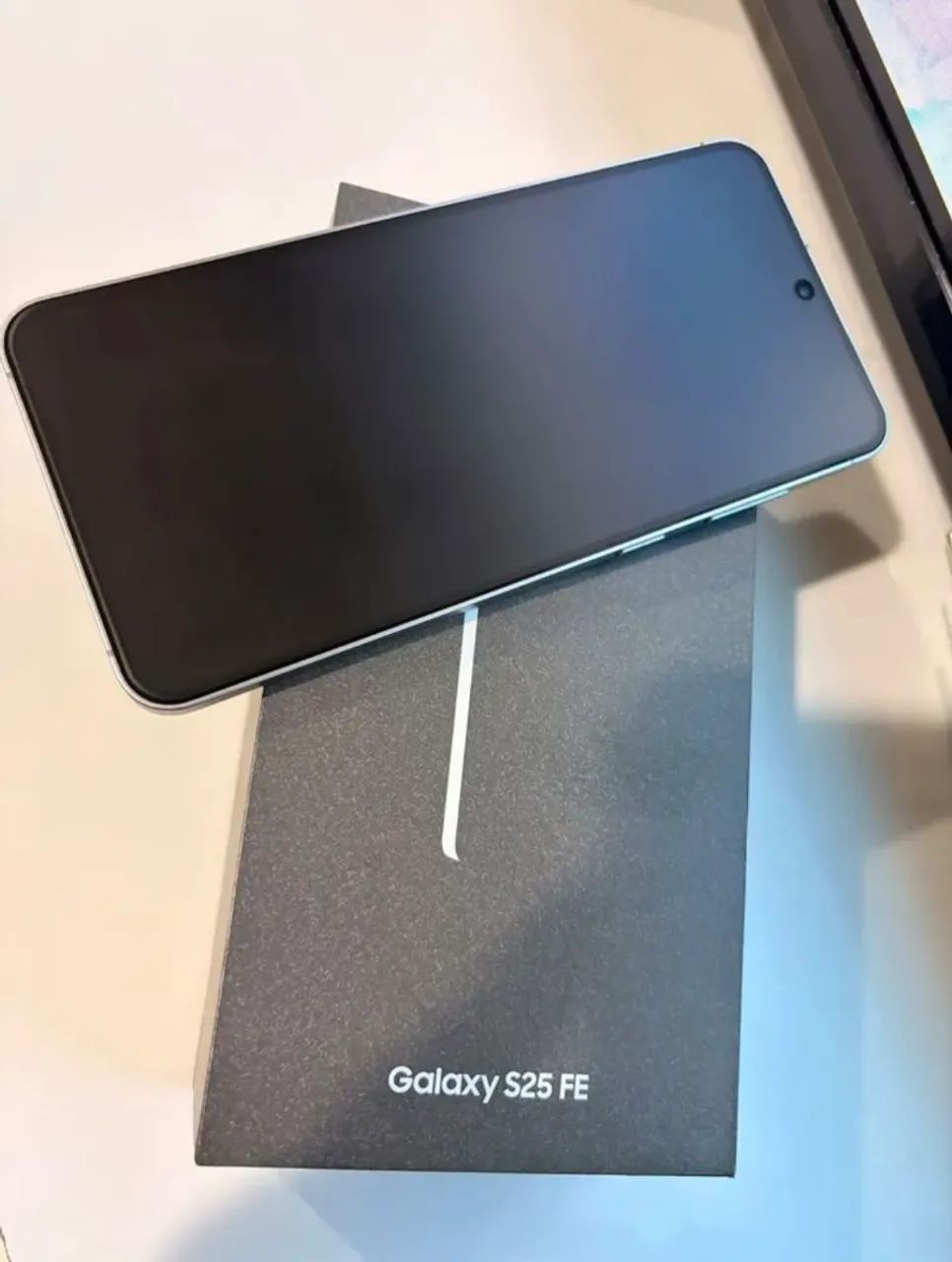 SAMSUNG GALAXY S25 FE | 128 GB - Foto 2