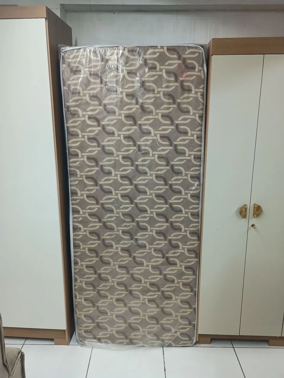 Cama box de solteiro nova - Foto 2