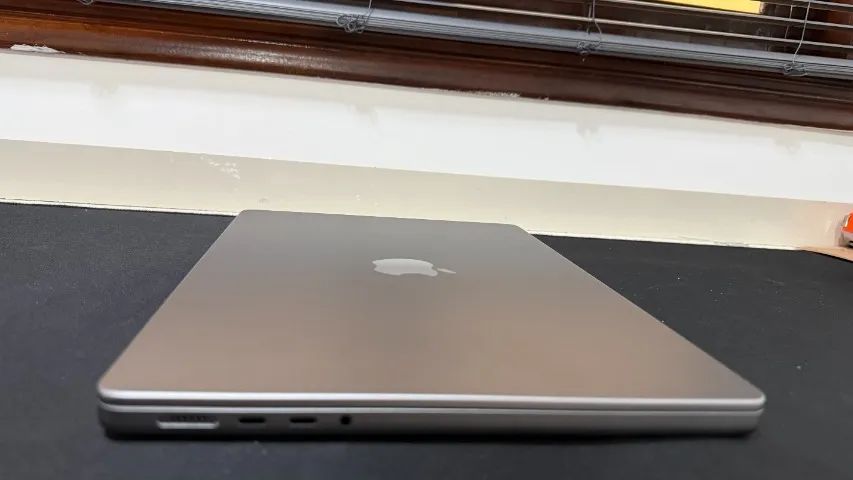 Macbook pro  tela 14  - m2 - 512   impecavél ! - Foto 6