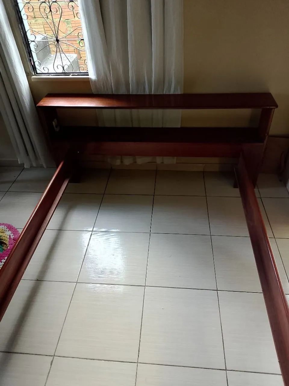 Vendo cama de madeira completa  - Foto 4