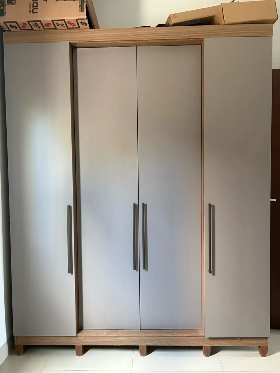 Guarda Roupa Casal 4 Portas E 4 Gavetas Berlim