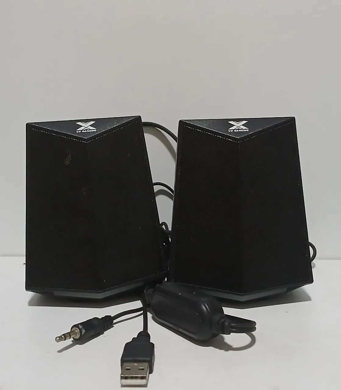Caixa de Som para PC/Notebook - USB + P2 | R$ 50