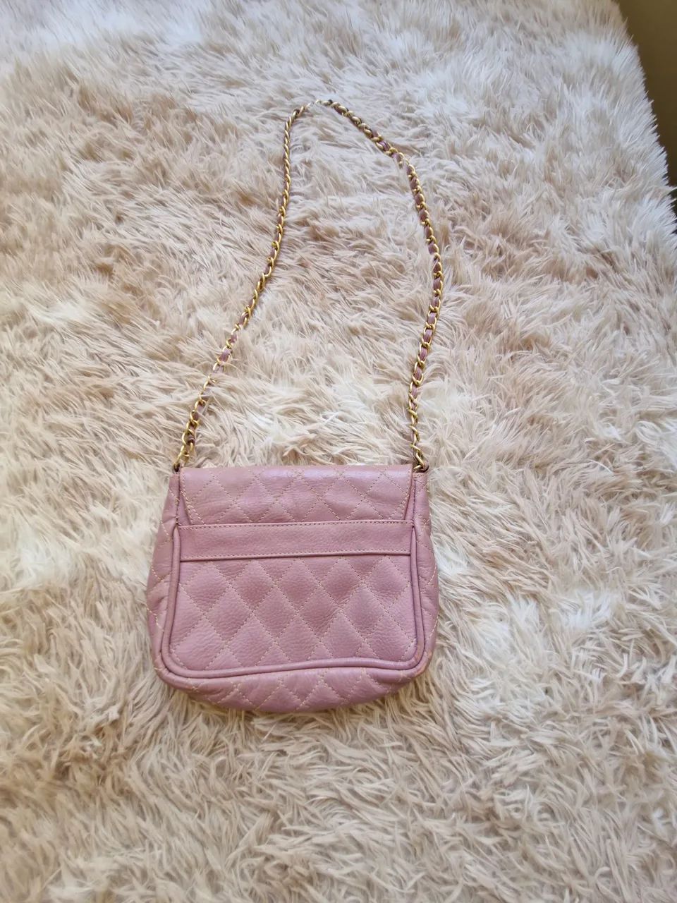 Bolsa social em couro rosa com corrente dourada  - Foto 2
