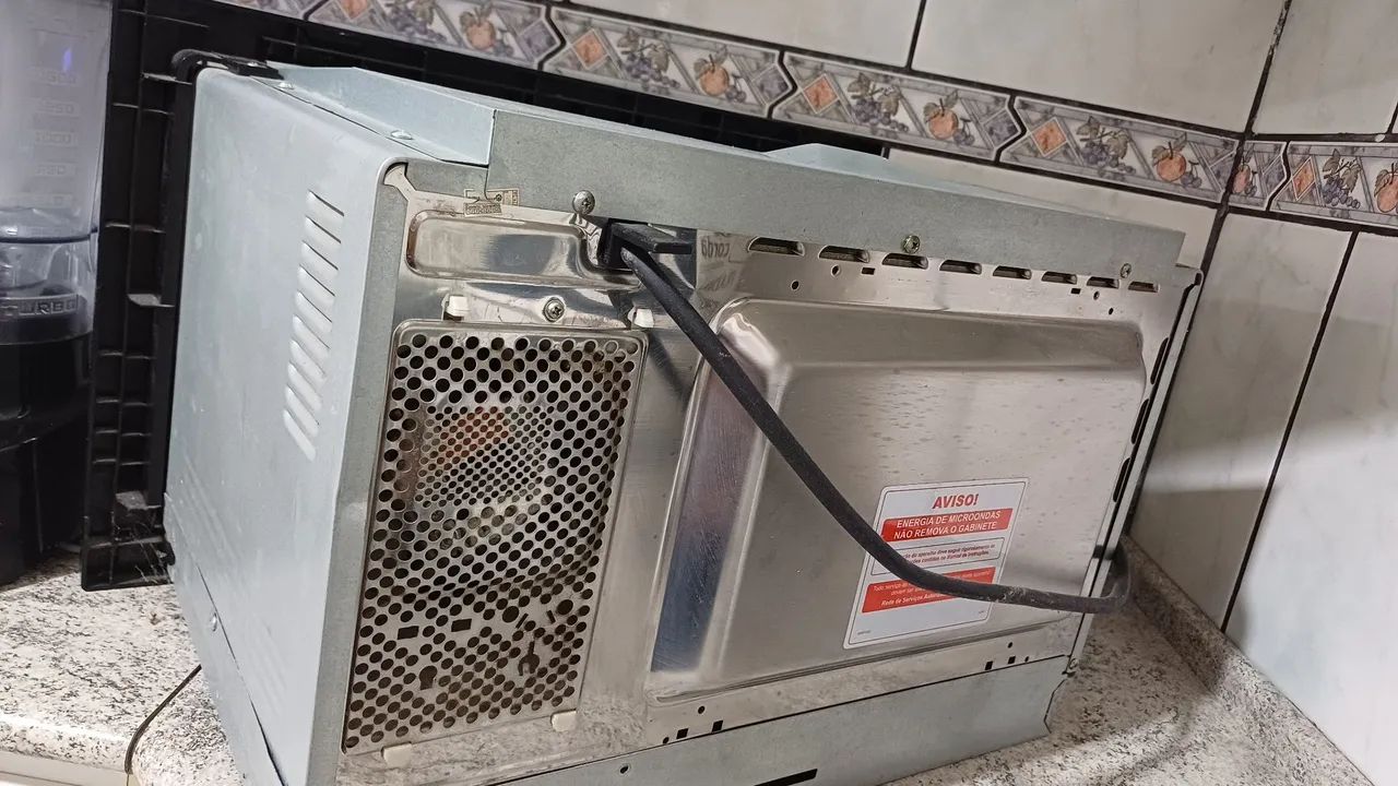 MICROONDAS ELETROLUX INOX DE EMUTIR - Foto 4