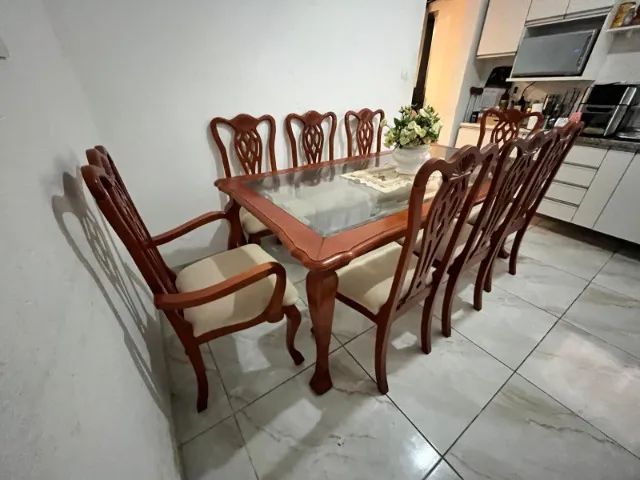 Mesa com cadeiras (8 lugares) - Foto 2